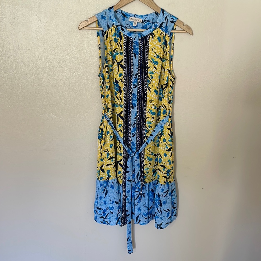 Like New Elaine Rose Floral Dress. Size 4